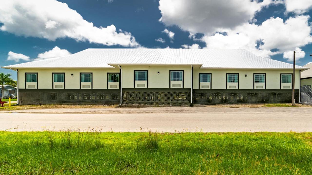 Everglades Adventures Hotel Suites By Ivey House Extérieur photo